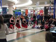 2007-06-10 NZ Dunedin IMG_9153 Schoolgirls performing at a mall in Dunedin